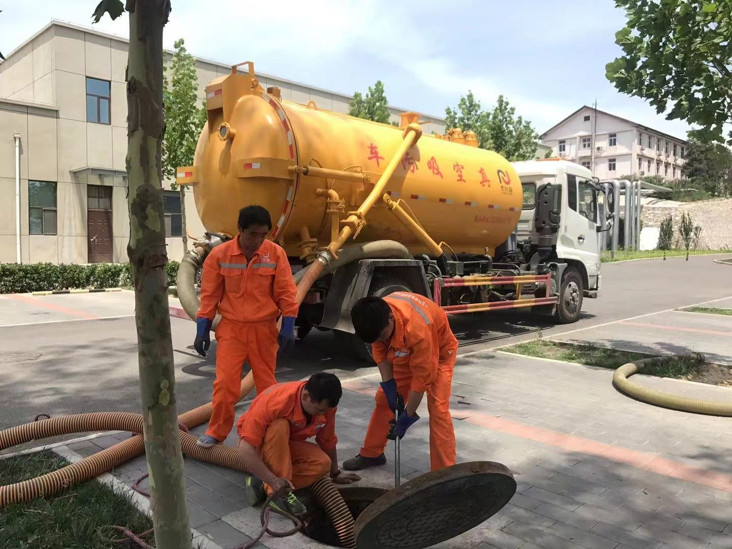 柳城化粪池清理与5-8吨吸粪车施工效率分析